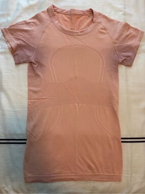 lululemon athletica swiftly tech top